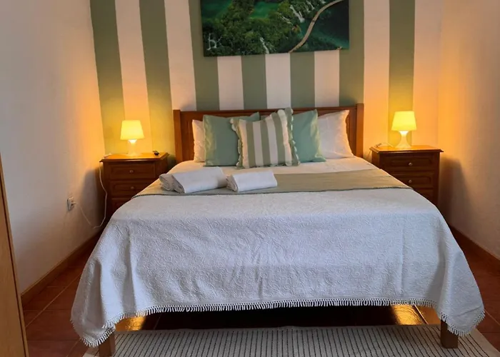 M&l Geres Πανσιόν *